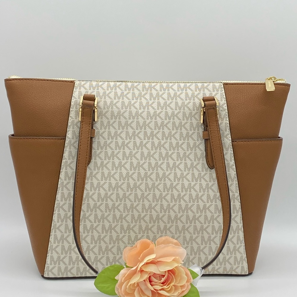 MICHAEL KORS CHARLOTTE LARGE TOP ZIP TOTE VANILLA - Picture 5 of 16